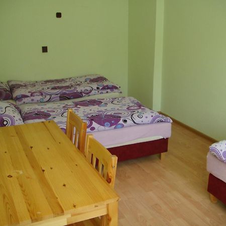 Hostel Omega Rzeszow Bagian luar foto