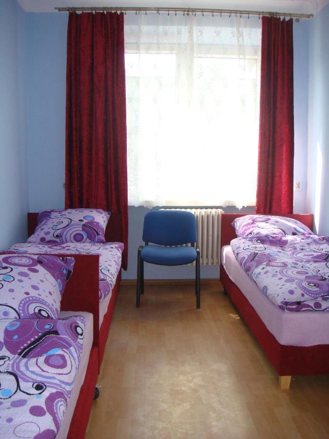 Hostel Omega Rzeszow Bagian luar foto