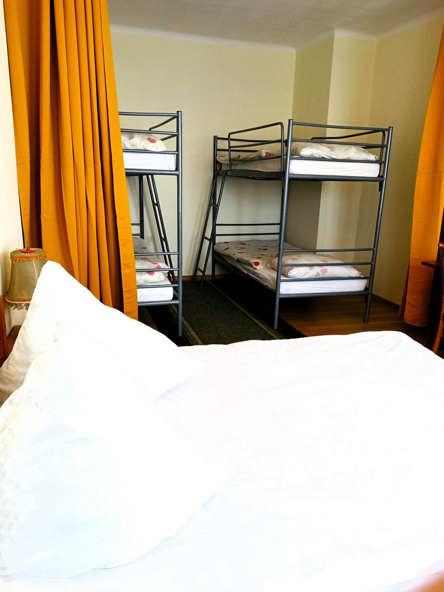 Hostel Omega Rzeszow Bagian luar foto